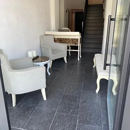Ξενοδοχείο Rooms365 *