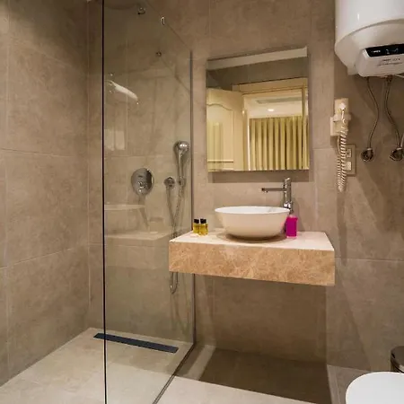 Rooms365 Ξενοδοχείο *