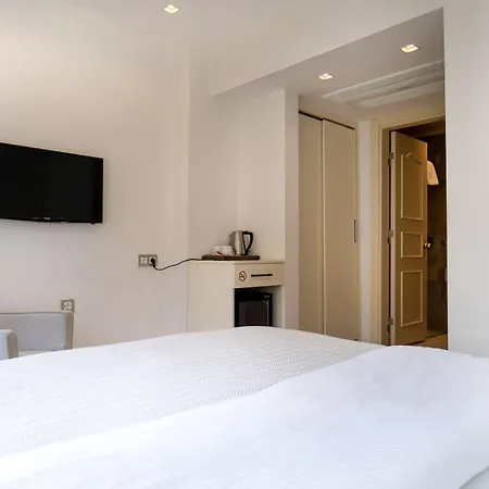 Ξενοδοχείο Rooms365 *