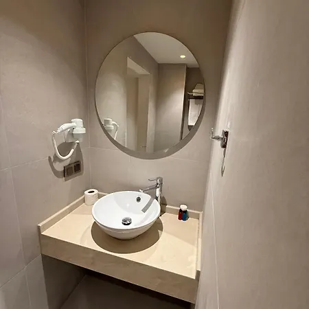 Ξενοδοχείο Rooms365