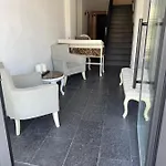 Hotel Rooms365 *